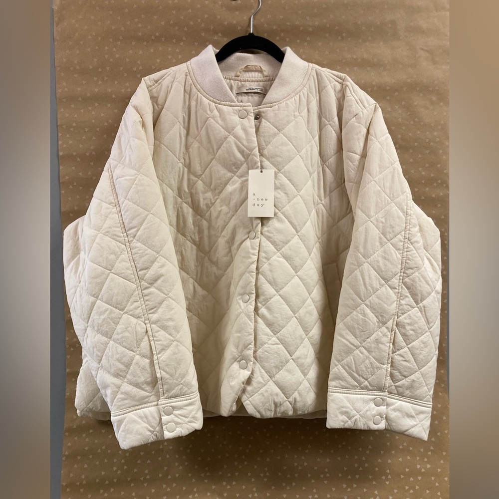 Women’s Quilted Bomber Jacket